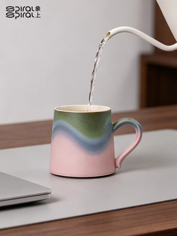 Xiangshang Mountain Glimpse Green Lidded Mug, Handmade Jingdezhen Reactive Glaze Mug