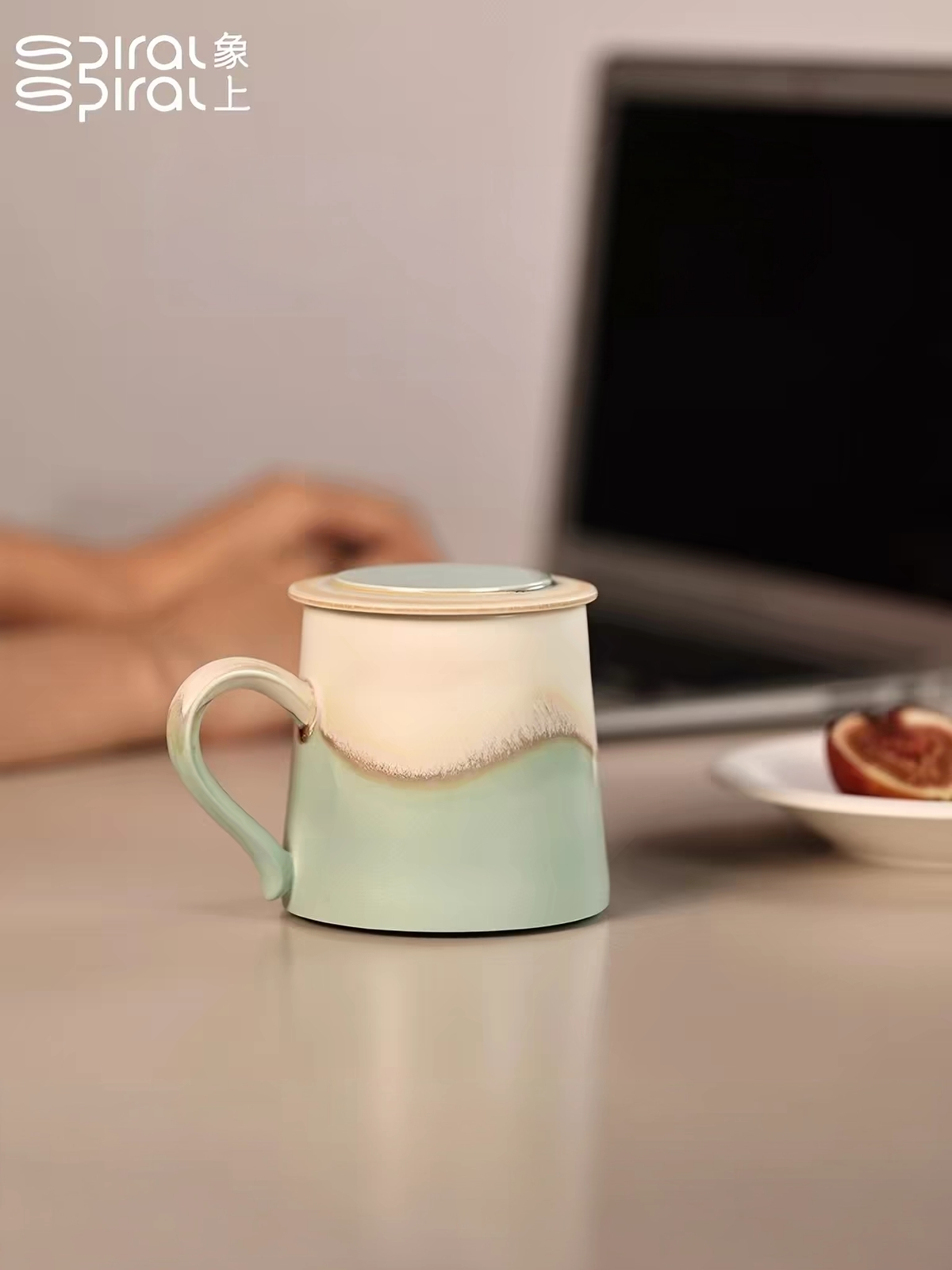 Xiangshang Pure Pale Green Lidded Mug, Handmade Jingdezhen Reactive Glaze Mug