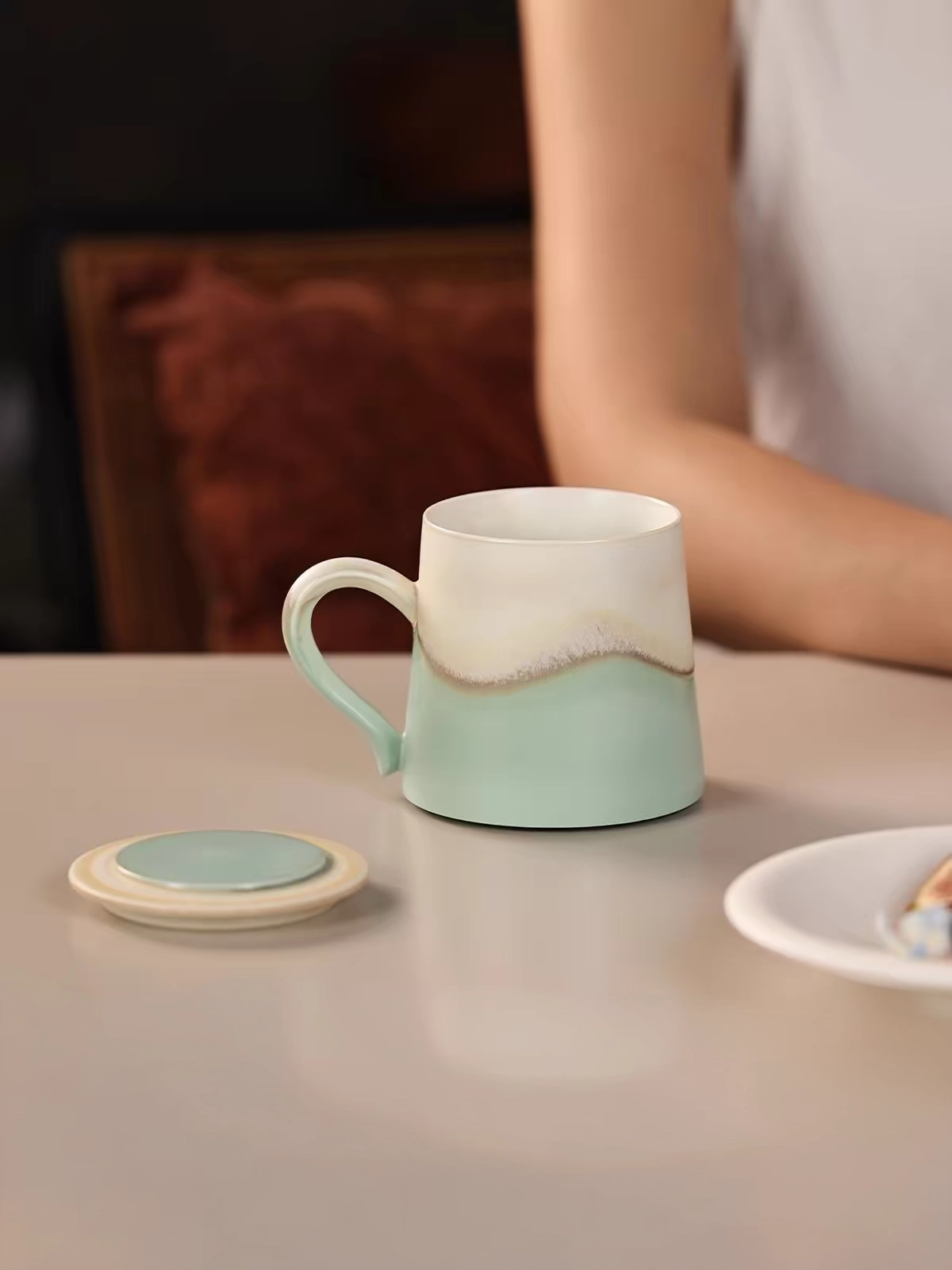 Xiangshang Pure Pale Green Lidded Mug, Handmade Jingdezhen Reactive Glaze Mug